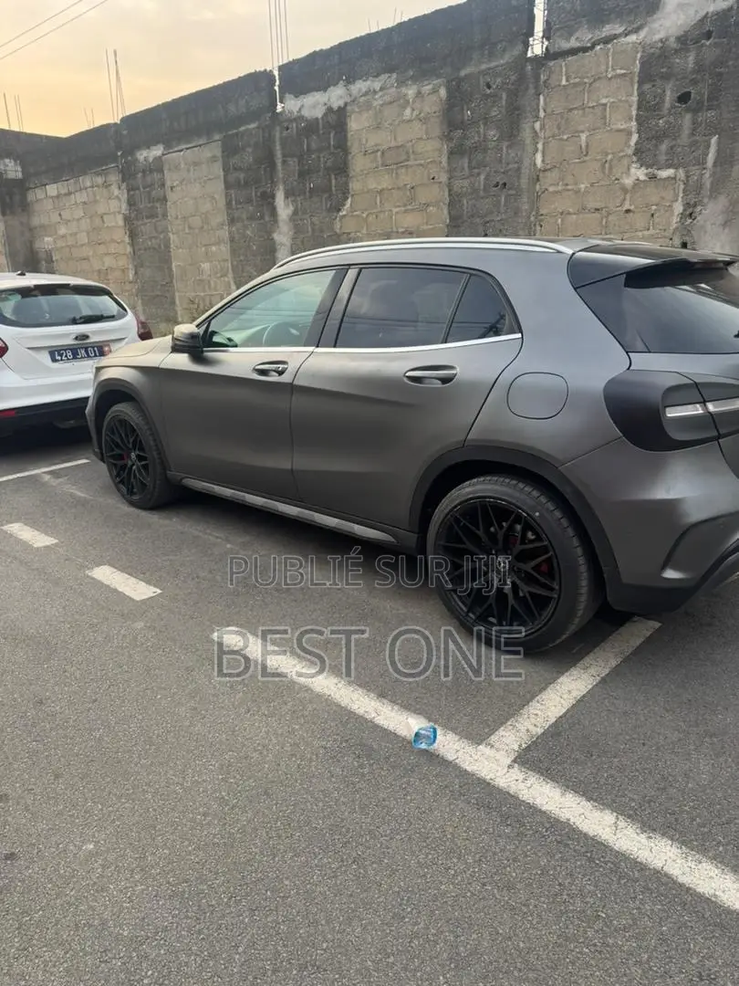 Mercedes-Benz GLA 250 2015 Gris