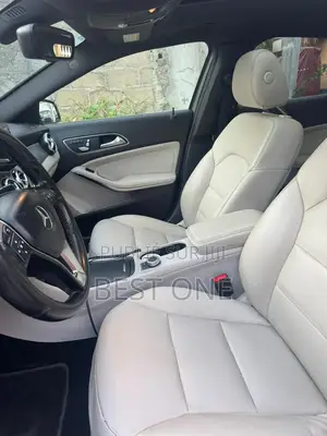 Mercedes-Benz GLA 250 2015 Gris