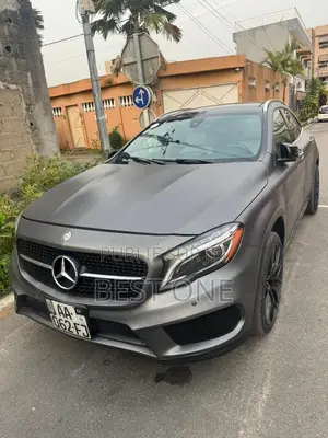 Mercedes-Benz GLA 250 2015 Gris