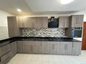 5chbre Duplex dans Une Magnifique Villa, Cocody à Louer