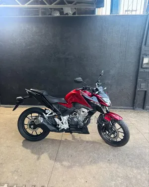 Nouveau Honda CB 2025 Rouge