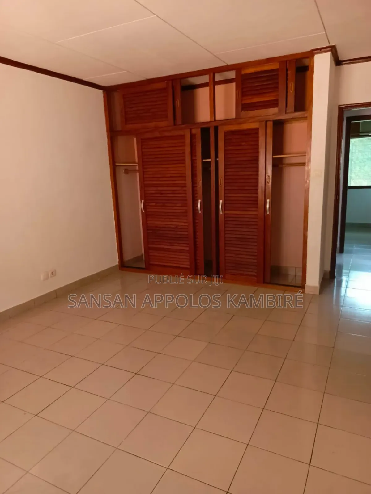 3chbre Villa dans Une Belle Villa De 4, Cocody à Louer