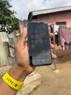 Nouveau Apple iPhone 11 64 GB Violet