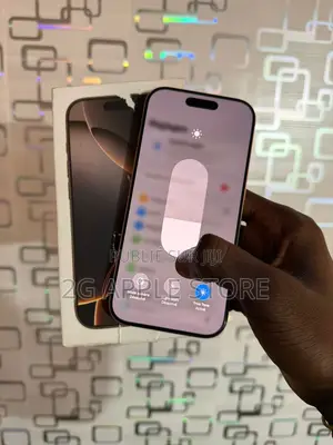 Nouveau Apple iPhone 16 Pro 128 GB Doré