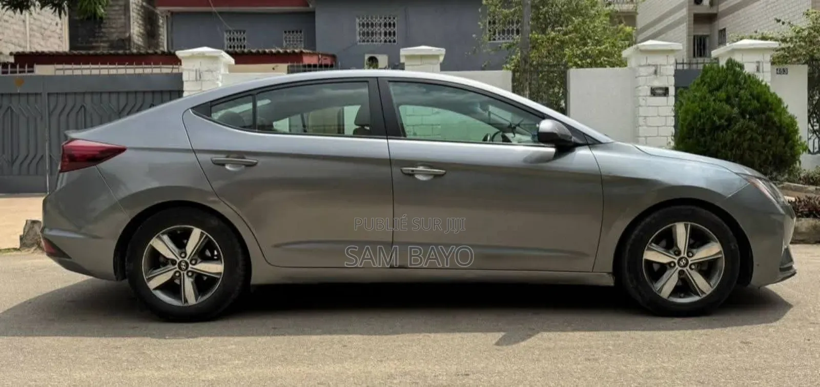 Hyundai Elantra 2020 Argenté