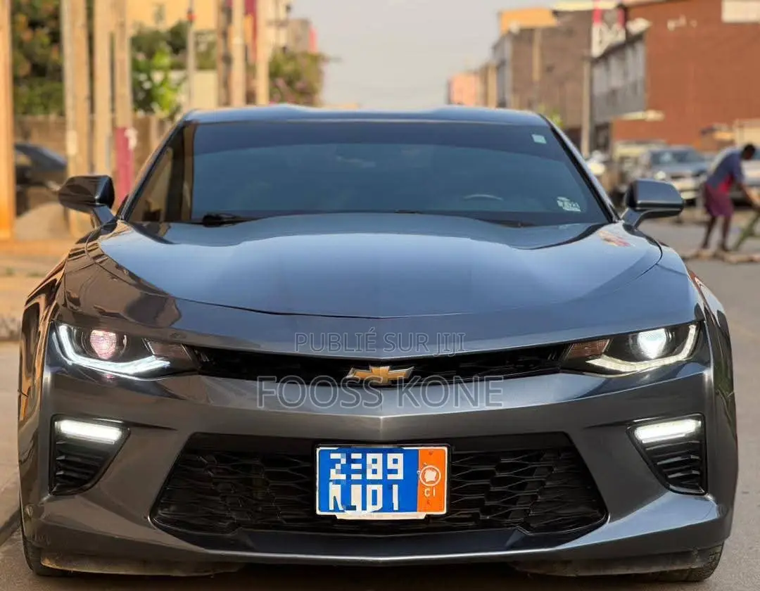 Chevrolet Camaro 2018 Gris