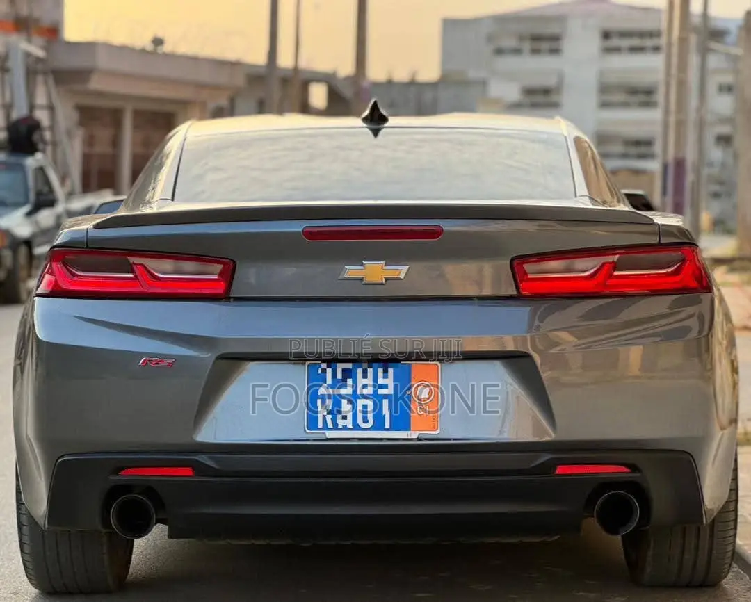 Chevrolet Camaro 2018 Gris