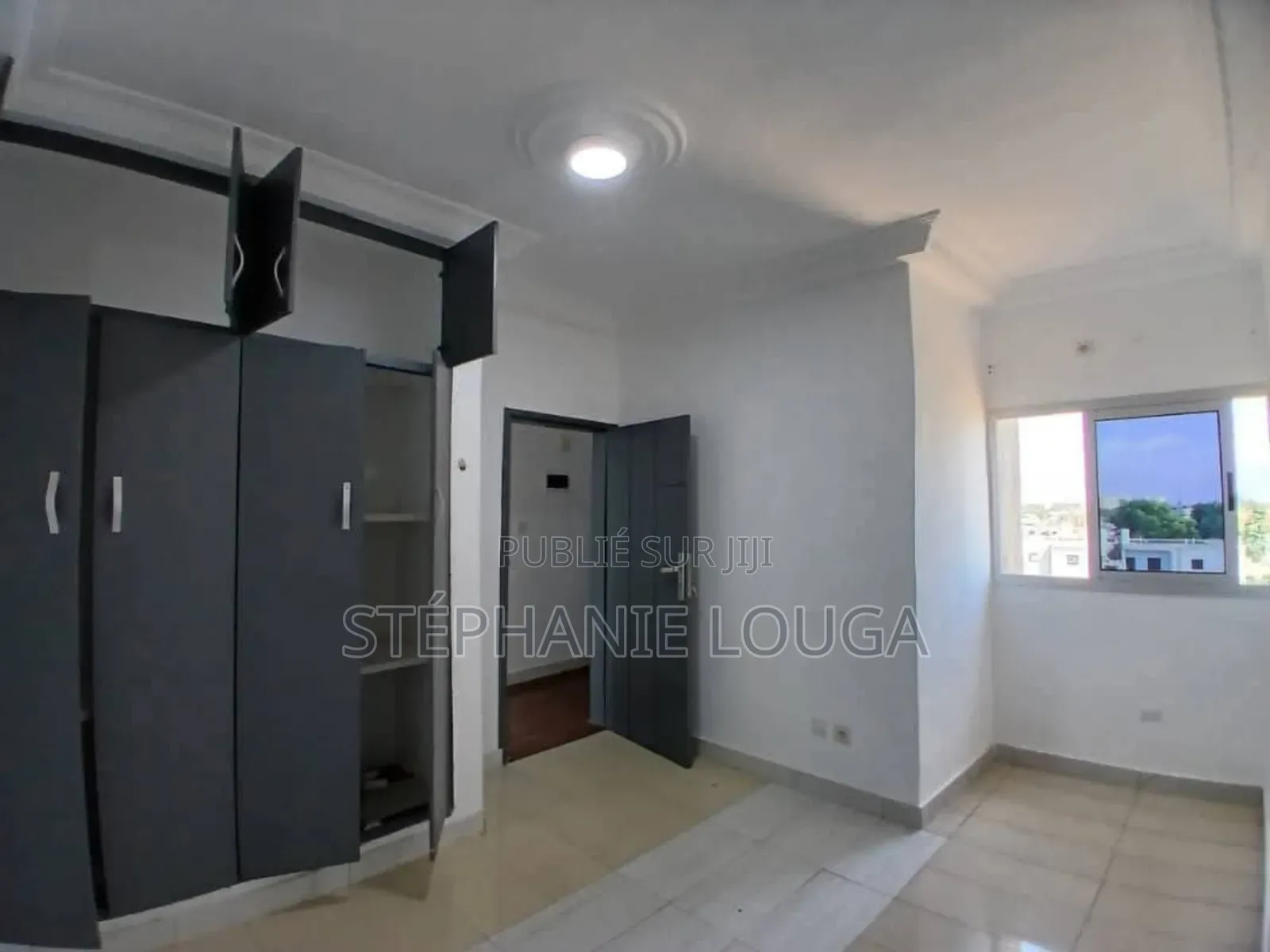 2chbre Appartement dans Grand Bassam Modeste à Louer