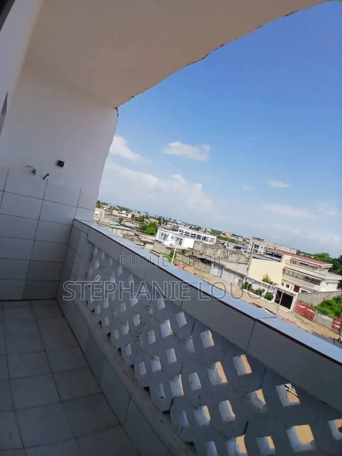 2chbre Appartement dans Grand Bassam Modeste à Louer