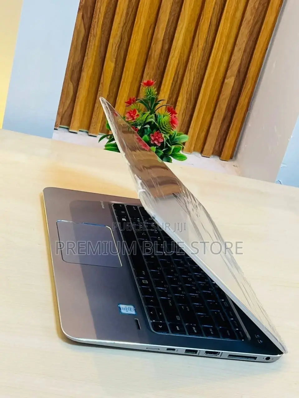 Nouveau HP EliteBook 1040 G3 8GB Intel Core i7 SSD 512GB