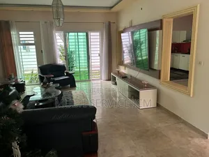 Furnished 6chbre Duplex dans Ismaël Coulibaly, Cocody à Vendre