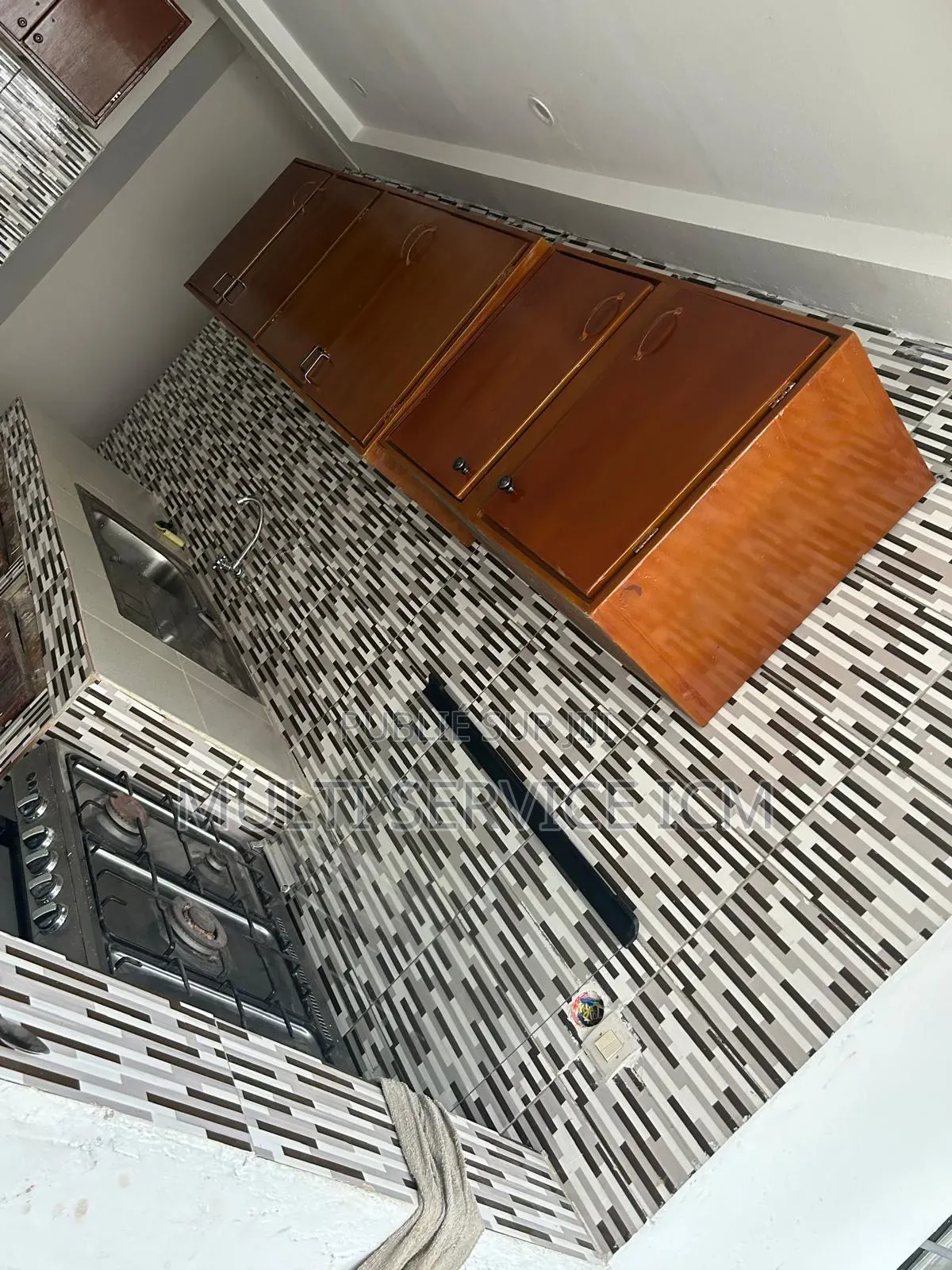 Furnished 6chbre Duplex dans Ismaël Coulibaly, Cocody à Vendre