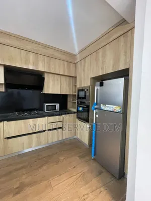 Furnished 8chbre Duplex dans Ismaël Coulibaly, Cocody à Vendre