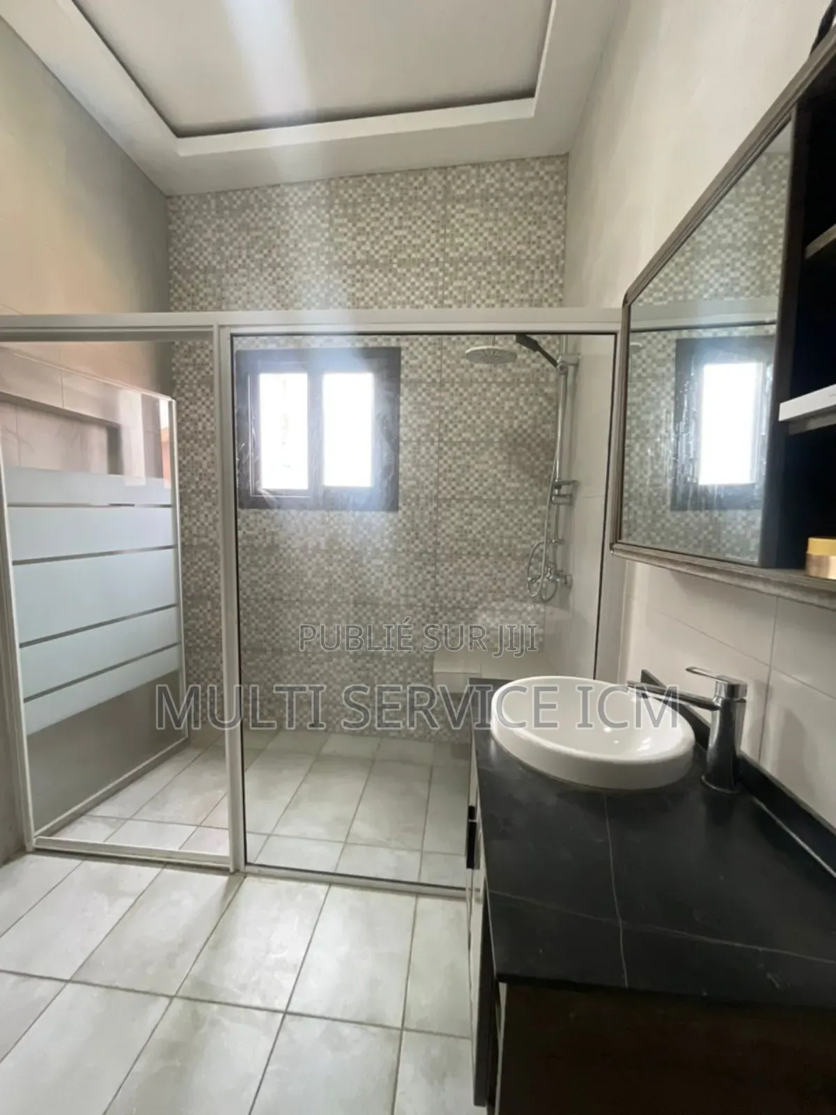 Furnished 8chbre Duplex dans Ismaël Coulibaly, Cocody à Vendre