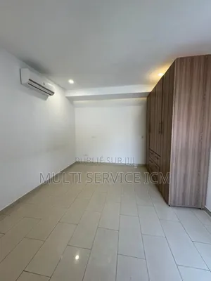 Furnished 4chbre Duplex dans Ismael Coulibaly, Cocody à Vendre