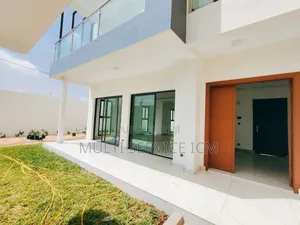 Furnished 3chbre Duplex dans Ismael Coulibaly, Cocody à Vendre