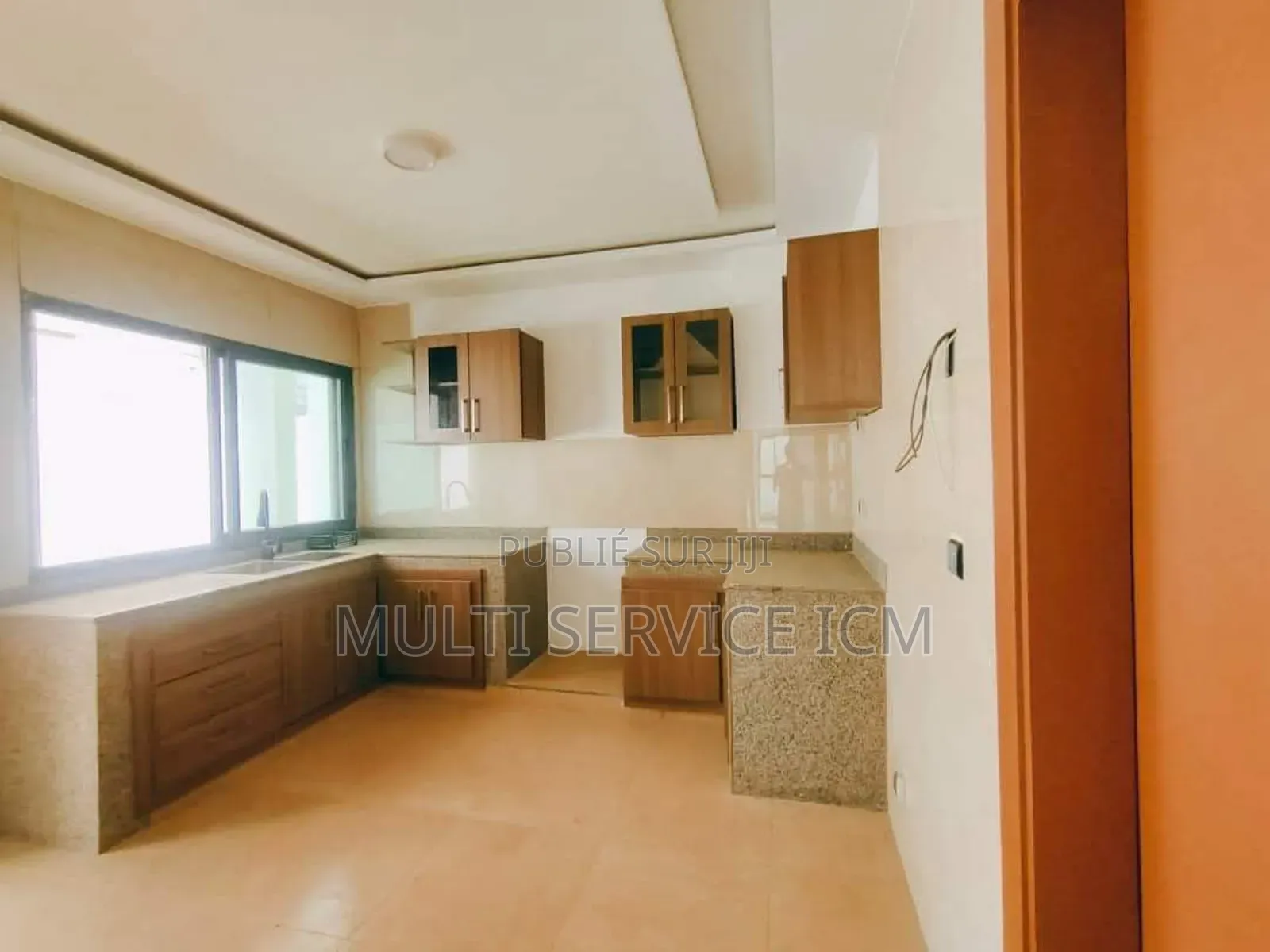 Furnished 3chbre Duplex dans Ismael Coulibaly, Cocody à Vendre