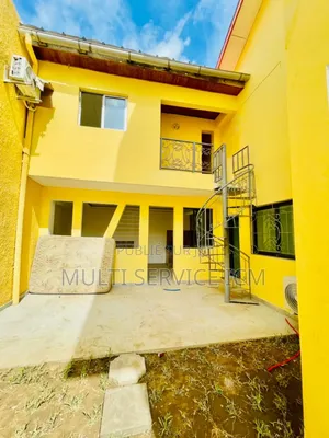 Furnished 7chbre Duplex dans Ismaël Coulibaly, Cocody à Vendre
