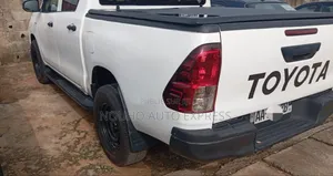 Toyota Hilux 2022 Blanc