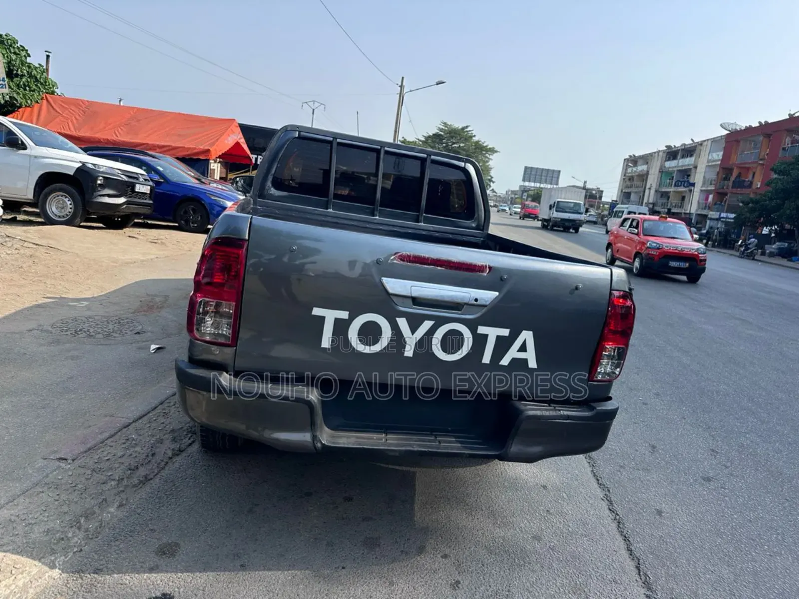 Toyota Hilux 2018 Gris