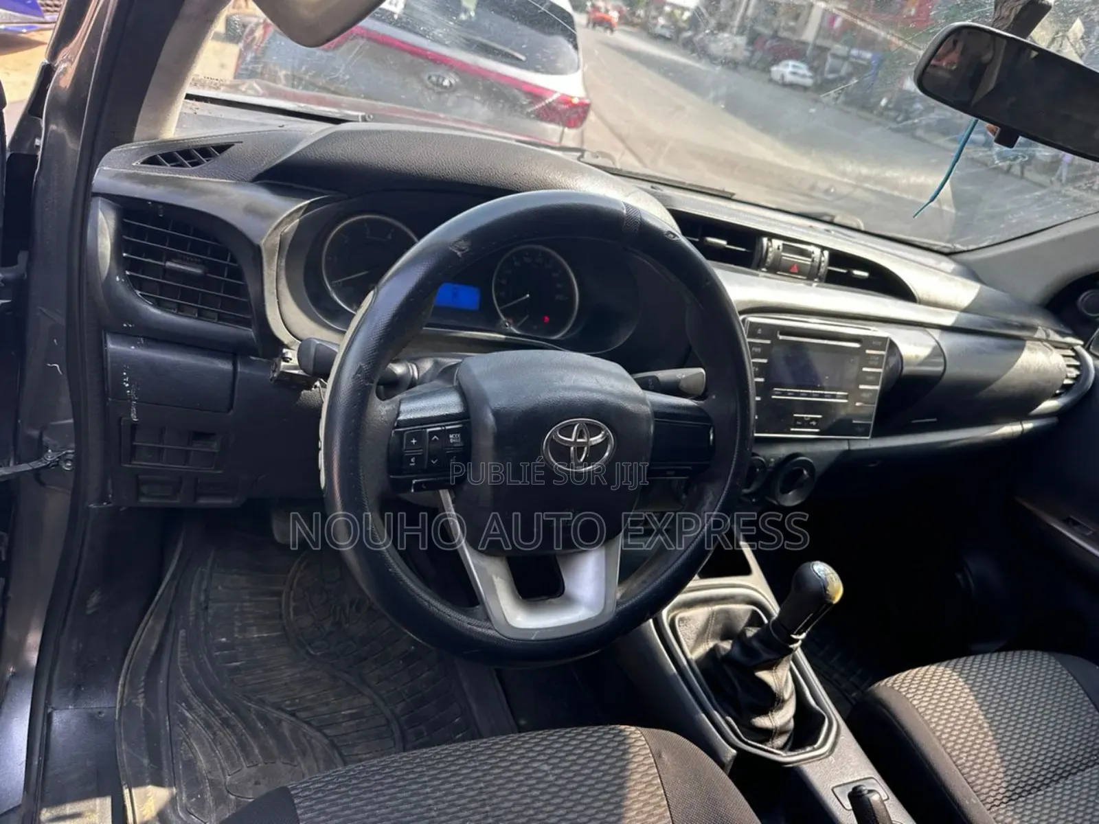 Toyota Hilux 2018 Gris
