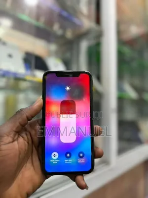 Apple iPhone 11 64 GB Noir