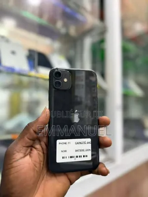 Apple iPhone 11 64 GB Noir