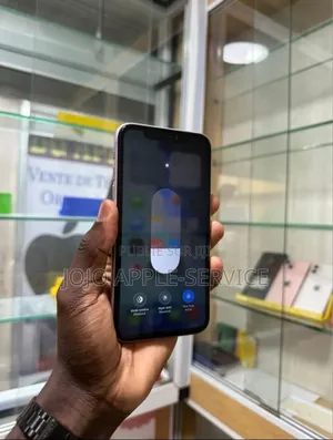 Nouveau Apple iPhone 11 64 GB Violet