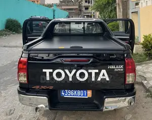 Toyota Hilux Revo Double Cab Deisel 2.4 AWD 2021 Noir