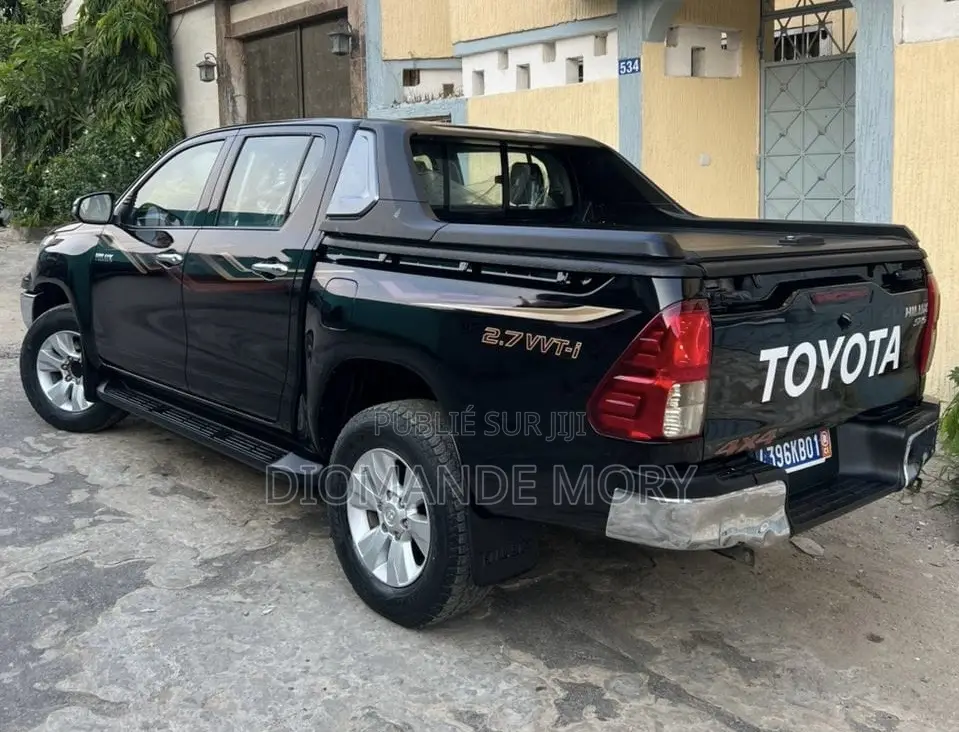 Toyota Hilux Revo Double Cab Deisel 2.4 AWD 2021 Noir