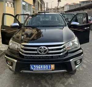 Toyota Hilux Revo Double Cab Deisel 2.4 AWD 2021 Noir