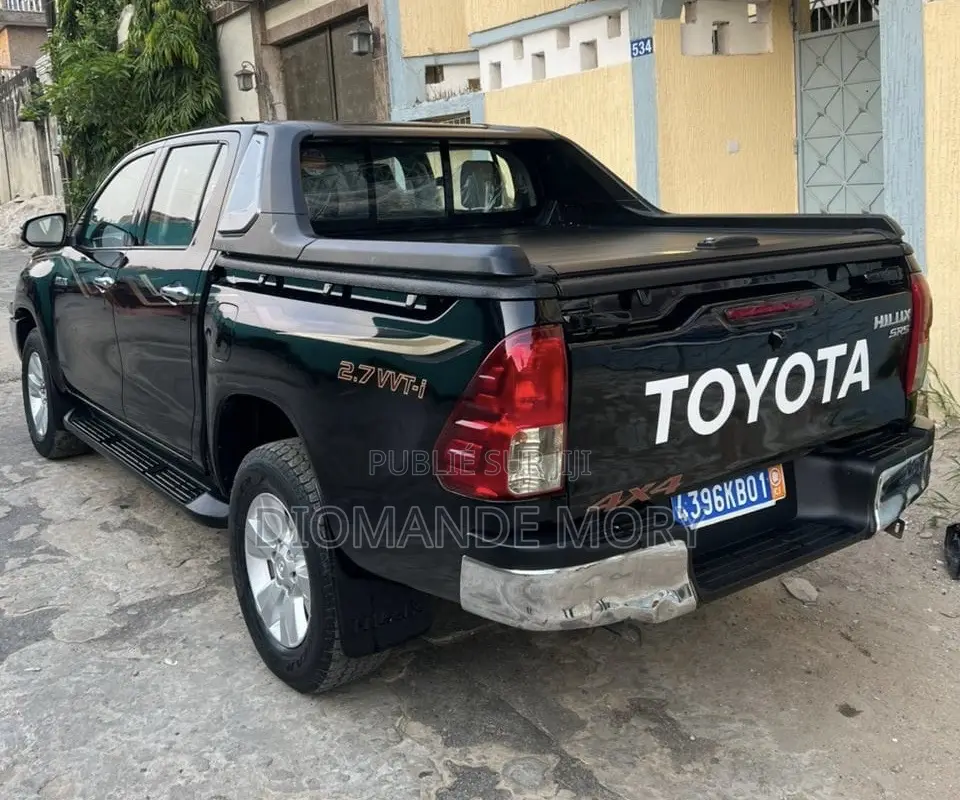 Toyota Hilux Revo Double Cab Deisel 2.4 AWD 2021 Noir