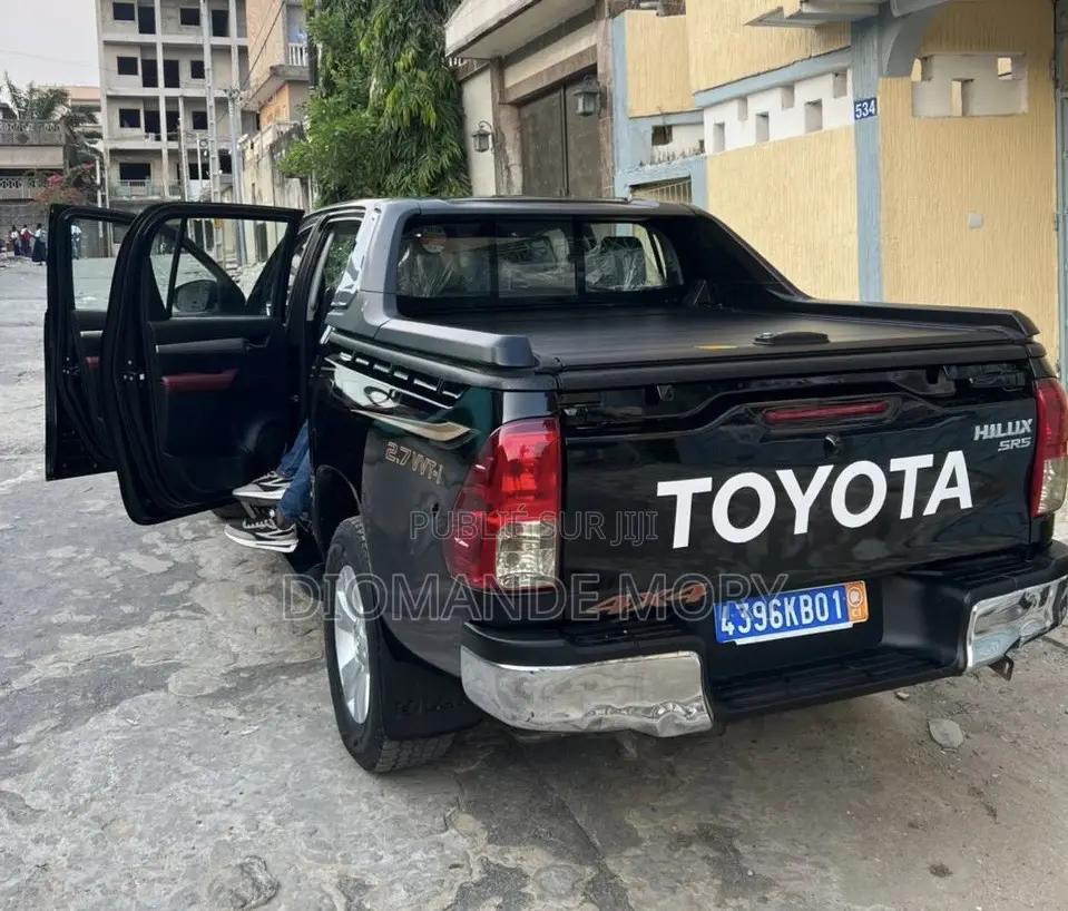 Toyota Hilux Revo Double Cab Deisel 2.4 AWD 2021 Noir