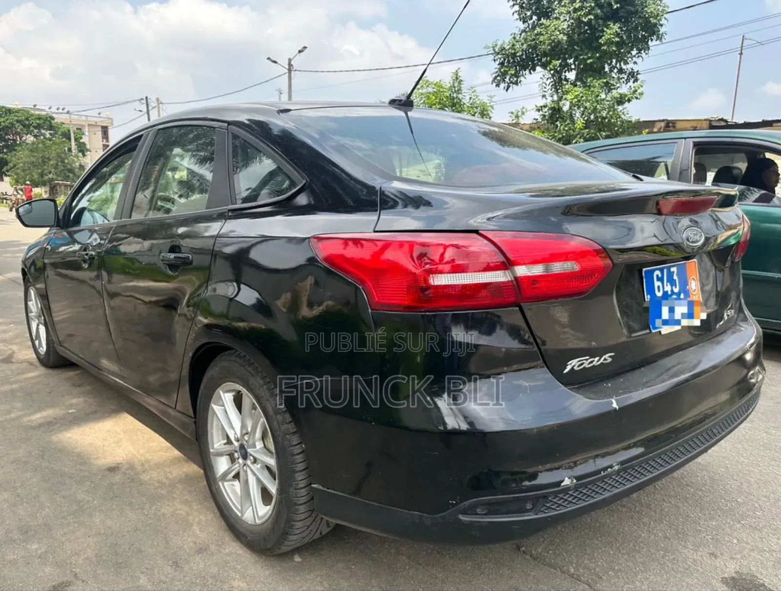 Ford Focus S dr Sedan (2.0L 4cyl 5M) 2017 Bleu