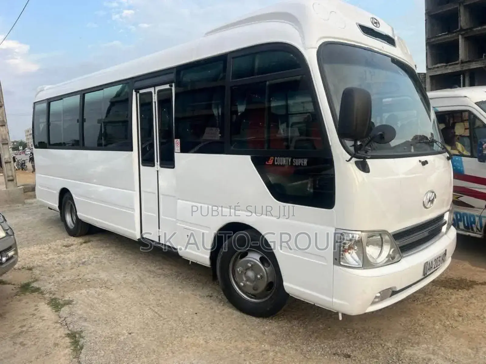 Hyundai County 2018 Blanc