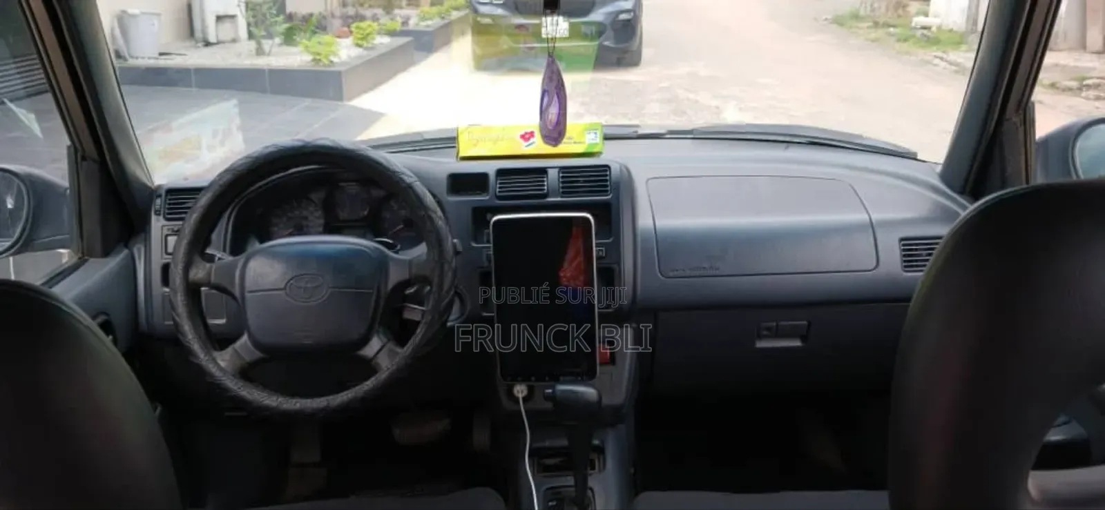 Toyota RAV4 1997 Bleu