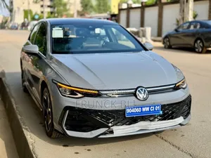 Volkswagen Golf 2025 Bleu