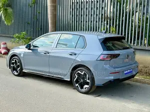 Volkswagen Golf 2025 Bleu