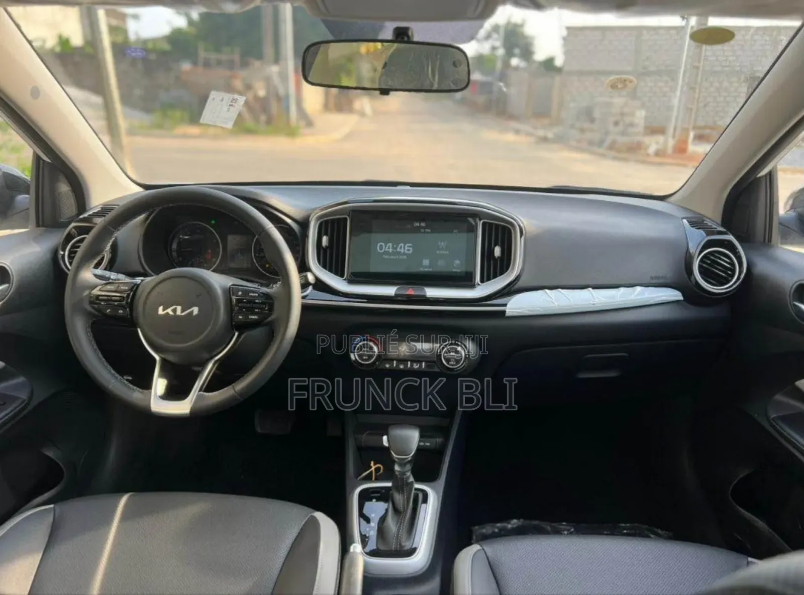 Kia Stonic 2025 Blanc