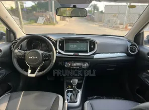 Kia Stonic 2025 Blanc