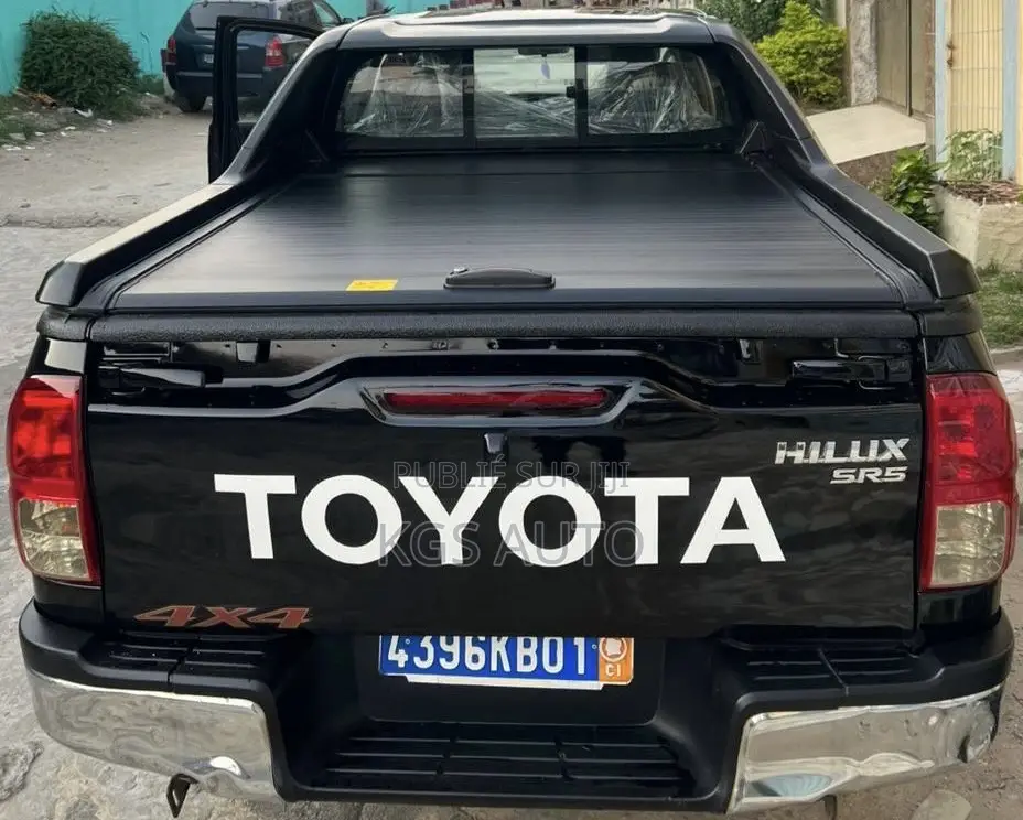 Toyota Hilux Revo Double Cab Petrol 2.7 AWD 2021 Noir
