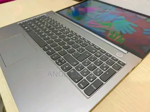 Nouveau Lenovo ThinkBook 15 16GB Intel Core i5 SSD 512GB