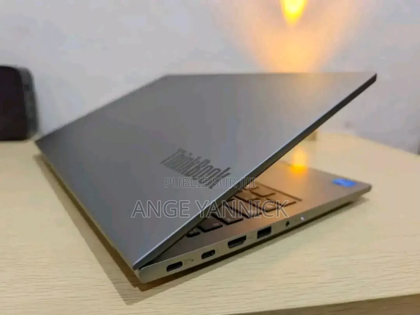 Nouveau Lenovo ThinkBook 15 16GB Intel Core i5 SSD 512GB