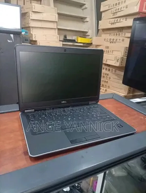 Nouveau Dell Latitude 7440 8GB Intel Core i5 SSD 512GB