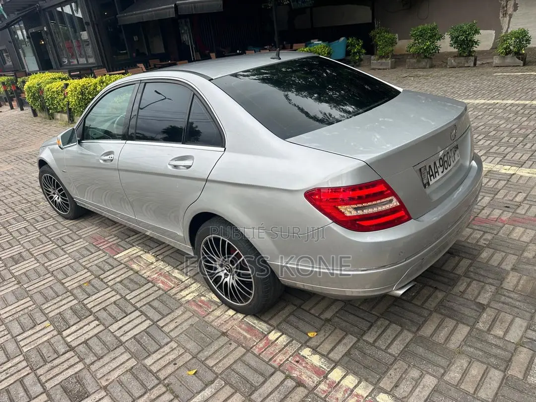 Mercedes-Benz C200 2008 Gris