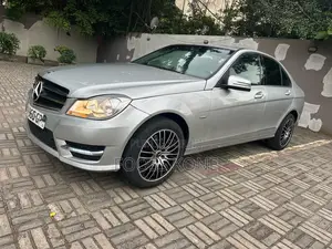 Mercedes-Benz C200 2008 Gris