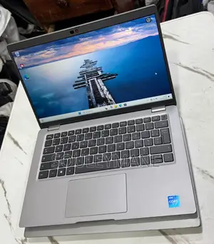 Ordinateur portable Dell Latitude 5420 16GB Intel Core i5 SSD 256GB