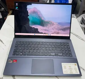 Asus ZenBook Pro 15 UX535L 16GB AMD Ryzen 9 SSD 512GB