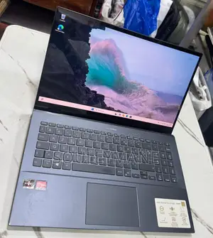 Asus ZenBook Pro 15 UX535L 16GB AMD Ryzen 9 SSD 512GB
