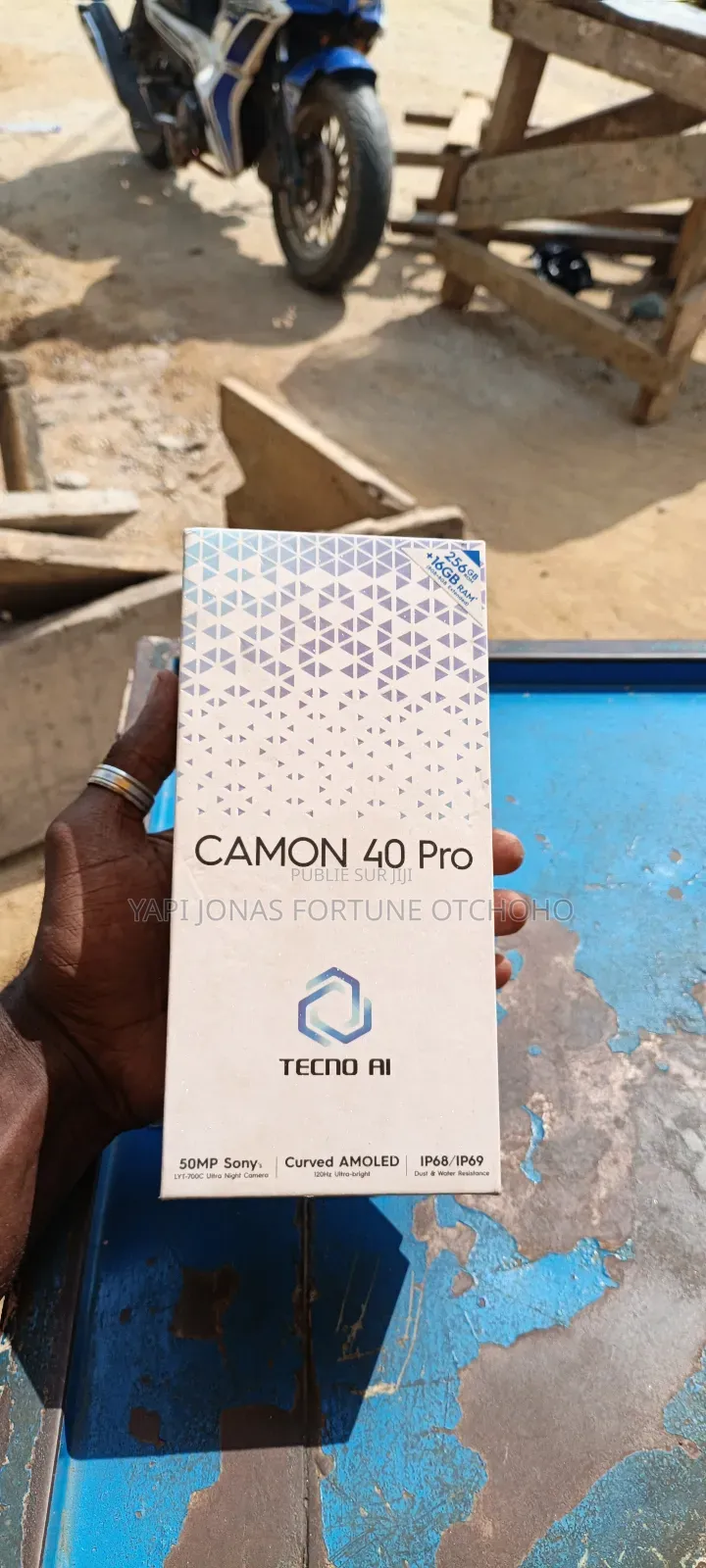 Nouveau Tecno Camon 40 Pro 5G 256 GB Vert